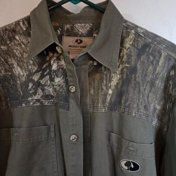 Mossy Oak Men top - Picture 2 of 12